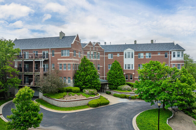 The Ponds at Sunset Ridge in Northbrook, IL - Building Photo - Building Photo