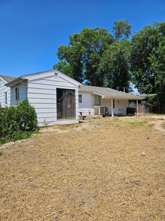 826 N Orchard Ave in Canon City, CO - Building Photo - Building Photo
