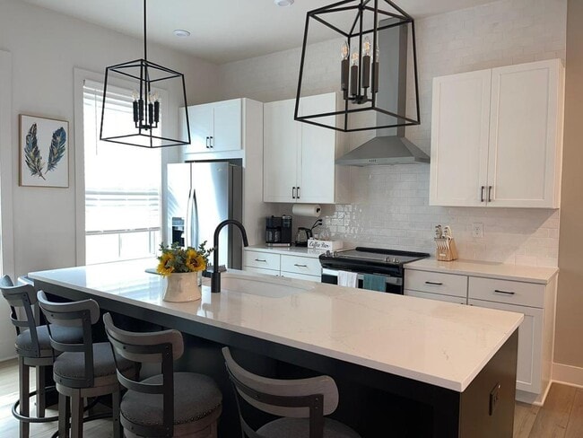 162 Chestnut Cir in Atlanta, GA - Building Photo - Building Photo