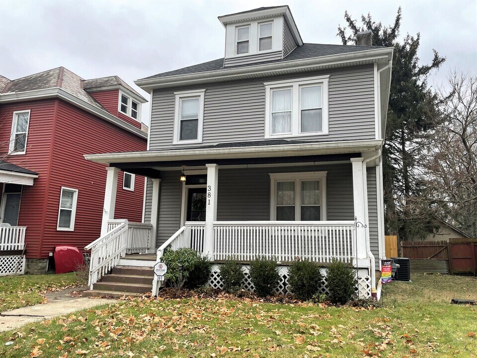 381 Alden Ave in Columbus, OH - Building Photo