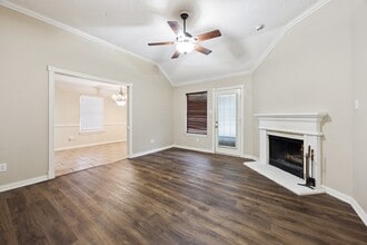 2902 Hollis Dr in Corinth, TX - Building Photo - Building Photo