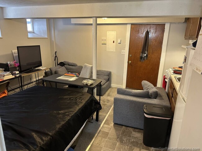 582 Cambridge St, Unit 2 in Boston, MA - Building Photo - Building Photo