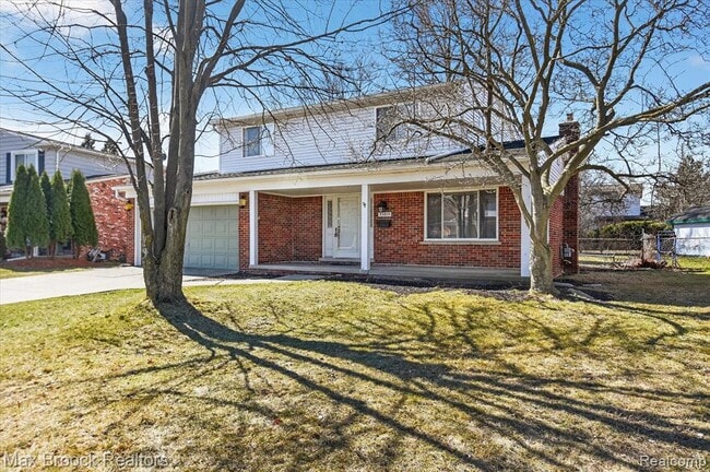 33815 Orban Dr in Sterling Heights, MI - Building Photo - Building Photo