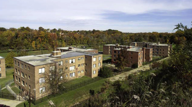 Wheeler Terrace in Washington, DC - Foto de edificio - Building Photo