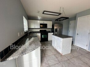 502 Kerriann Ln in Clayton, NC - Building Photo - Building Photo