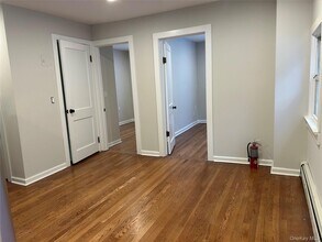 29 Tobins Ln, Unit 1 in Highland Falls, NY - Foto de edificio - Building Photo