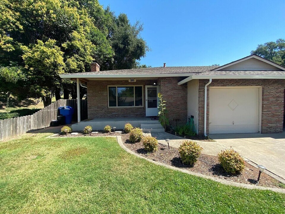 4120-4122 Canby Way in Sacramento, CA - Building Photo