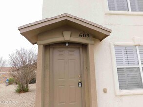 10021 Railroad Dr in El Paso, TX - Building Photo - Building Photo