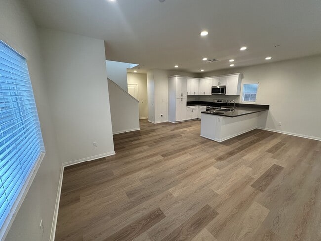 176 N Sutter Ave in San Bernardino, CA - Building Photo - Building Photo