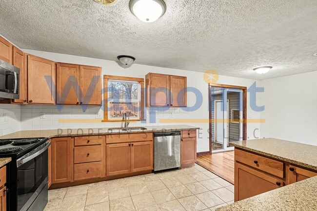 1820 S Greenville Rd in Greenville, MI - Building Photo - Building Photo