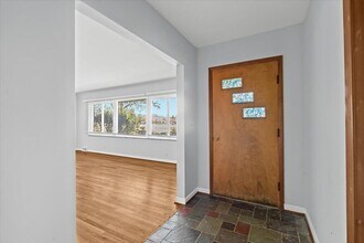 48707 Eight Mile W in Northville, MI - Building Photo - Building Photo