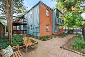 217 E 12th St in Houston, TX - Building Photo - Building Photo