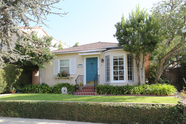 837 12th St in Santa Monica, CA - Building Photo - Building Photo