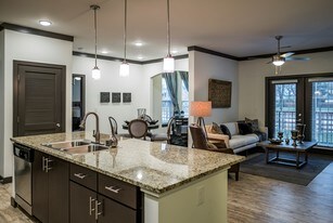 9910 Sawyer Apartamentos