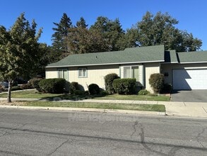 1616 SW K St in Grants Pass, OR - Building Photo - Building Photo