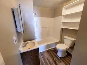 354 S River Ave in Holland, MI - Building Photo - Building Photo