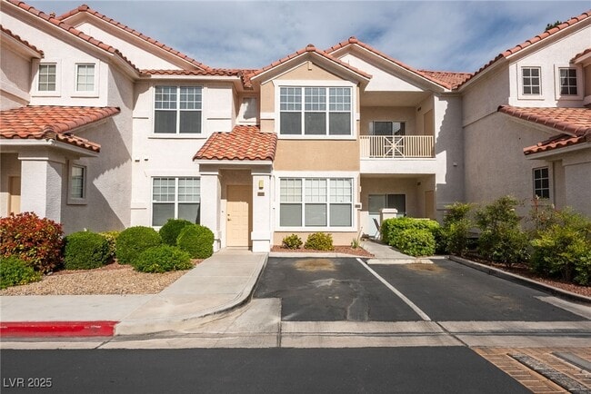 8555 W Russell Rd