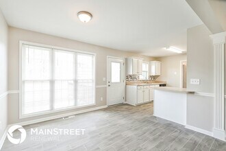 60 Knottingham Ct in Dunn, NC - Building Photo - Building Photo