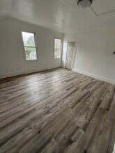 97 W 8th St in Oswego, NY - Building Photo - Building Photo