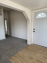 530 N Indiana Ave in Sioux Falls, SD - Building Photo - Building Photo