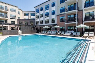 200 Schindler Dr in South Amboy, NJ - Building Photo