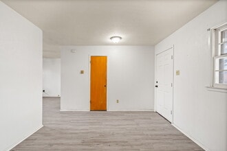 1505 E Amherst St in Lubbock, TX - Foto de edificio - Building Photo