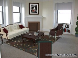 62 Boylston St in Boston, MA - Building Photo