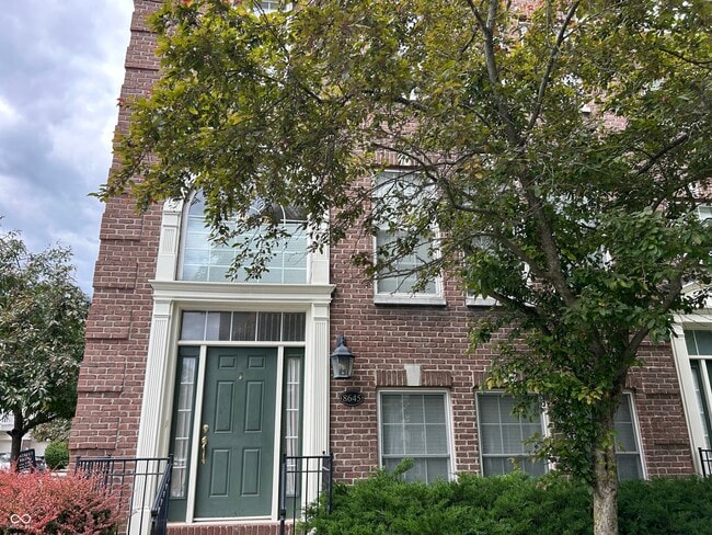 property at 8645 Meridian Square Dr