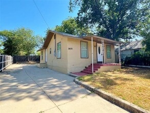2625 E 12th St in Fort Worth, TX - Building Photo - Building Photo