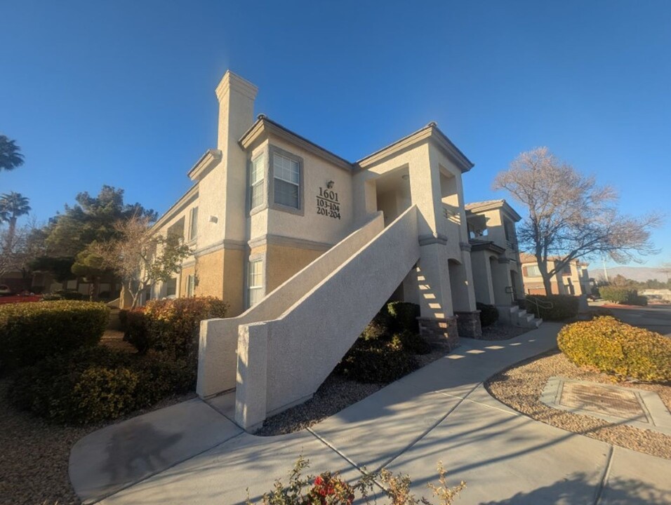 1601 Sussex St in Las Vegas, NV - Building Photo