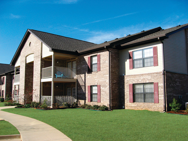 Grandview Apartments in Northport, AL - Building Photo - Building Photo