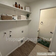 1825 Roanoke Ave in Redding, CA - Building Photo - Building Photo