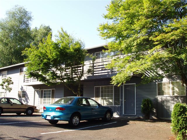 12830 SW Grant Ave in Tigard, OR - Building Photo - Building Photo