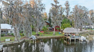 19220 Lake Allen Rd in Lutz, FL - Building Photo - Building Photo