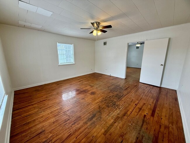 819 W Emerson St in Paragould, AR - Foto de edificio - Building Photo