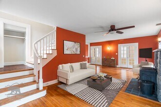 135 Tacoma Cir in Asheville, NC - Building Photo - Building Photo