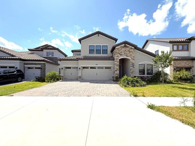11122 Rustic Timber Lp in San Antonio, FL - Building Photo - Building Photo