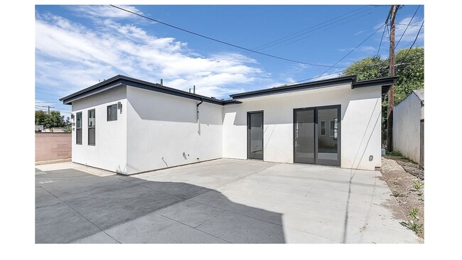 1250 S Longwood Ave, Unit 0.5 in Los Angeles, CA - Building Photo - Building Photo