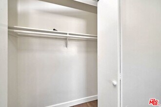 3919 Halldale Ave in Los Angeles, CA - Building Photo - Building Photo