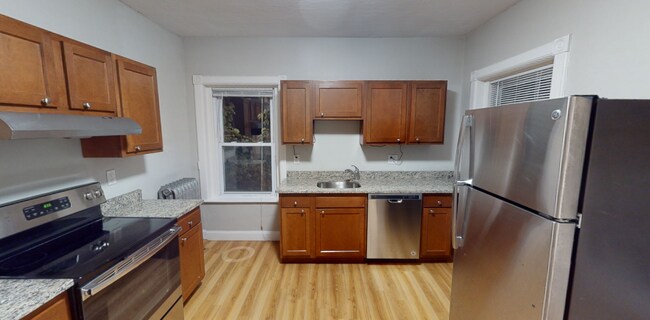 900 Massachusetts Ave, Unit 6 in Cambridge, MA - Foto de edificio - Building Photo