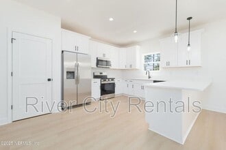 9261 Dolphin St in Sanderson, FL - Building Photo - Building Photo