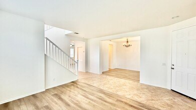 531 Camino Verde in San Marcos, CA - Building Photo - Building Photo