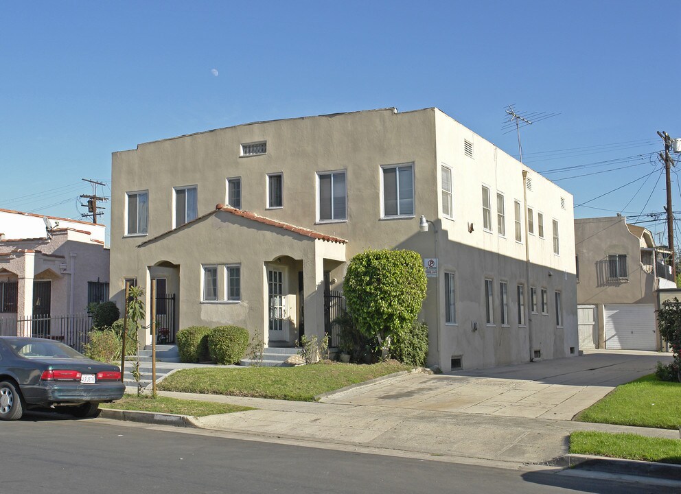 1400 S Bronson Ave in Los Angeles, CA - Building Photo