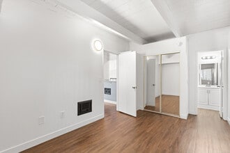 Porta Rossa Apartments in Oxnard, CA - Foto de edificio - Interior Photo