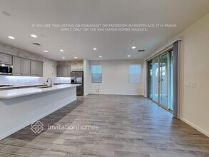 1949 S Wallrade Ln in Gilbert, AZ - Foto de edificio - Building Photo