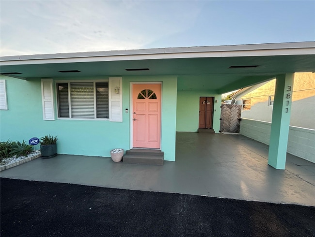3811 NE 18th Ave in Pompano Beach, FL - Building Photo - Building Photo