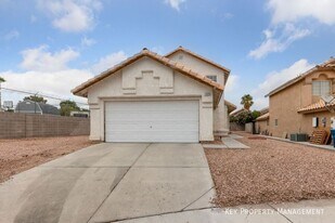 5428 Maddox Ave in Las Vegas, NV - Building Photo