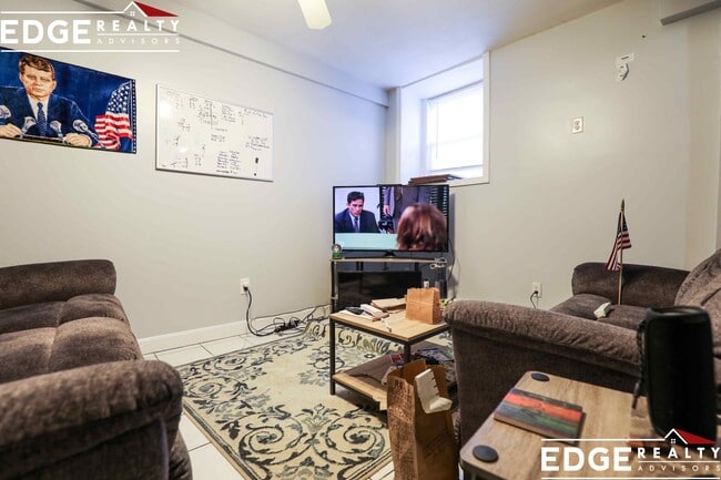 12 Sutherland Rd, Unit A in Boston, MA - Foto de edificio - Building Photo