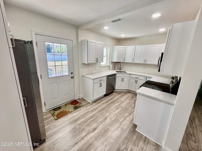 9720 Jupiter Ct S in Jacksonville, FL - Building Photo - Building Photo