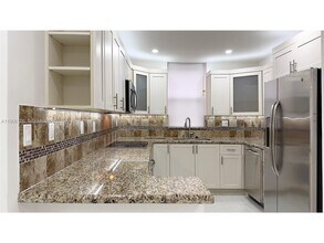 18181 NE 31st Ct in Aventura, FL - Building Photo - Building Photo